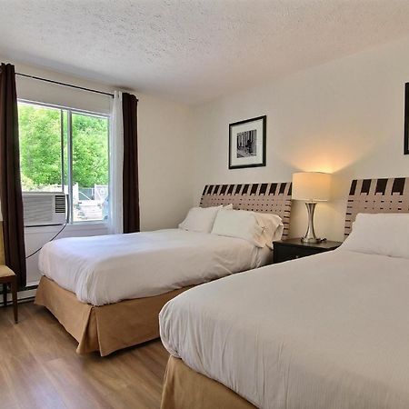 Motel De La Montagne Orford Bagian luar foto