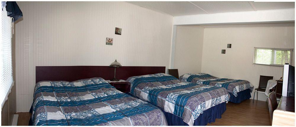Motel De La Montagne Orford Bagian luar foto